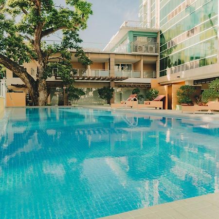 Ayala Mall 10Mins Walk Cebu City Apartment & Pool ภายนอก รูปภาพ